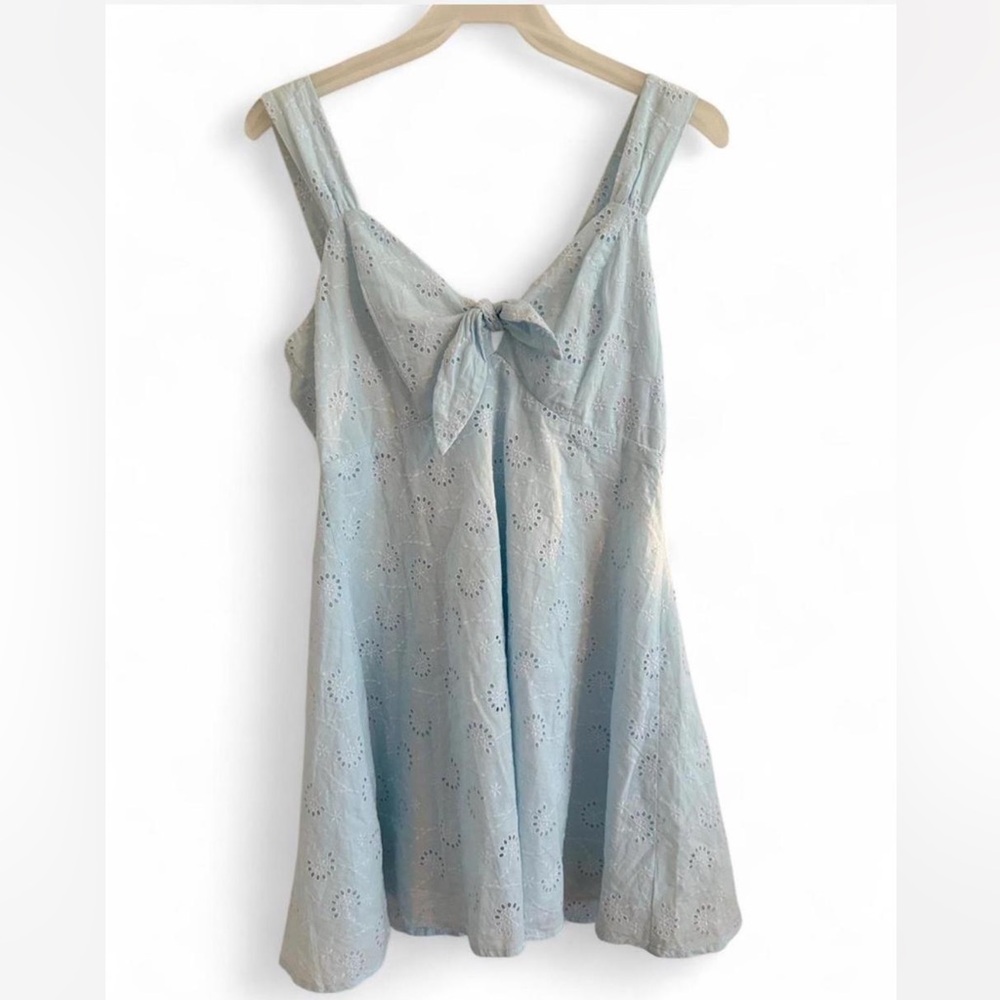 MI AMI (Francesca’s Boutique) Baby Blue Eyelet Patterned Dress with Bow